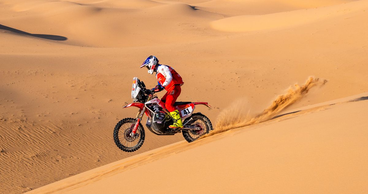 Ruy Barbosa riding his Rally Honda
